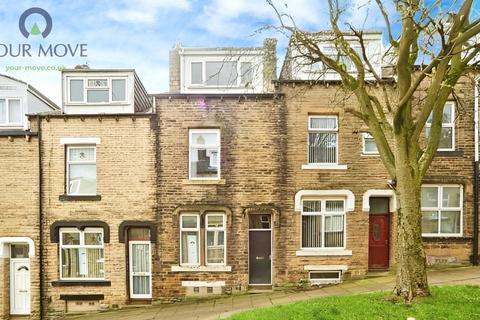 4 bedroom terraced house to rent, Redcliffe Street, West Yorkshire BD21