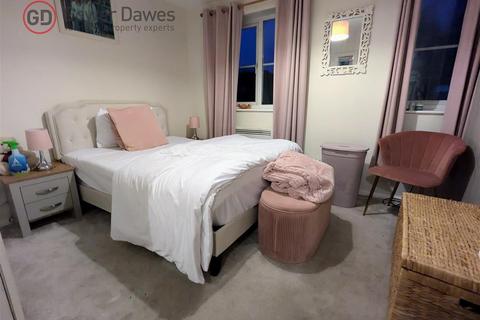 undefined, Hove Close, Grays