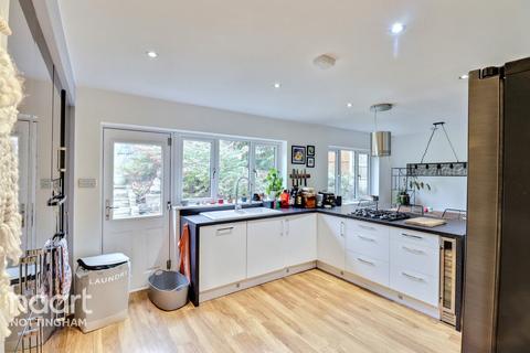 12 Maurice Drive, Nottingham, NG3 5GF