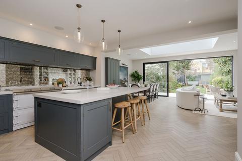 13 Durham Road, London, SW20 0QH