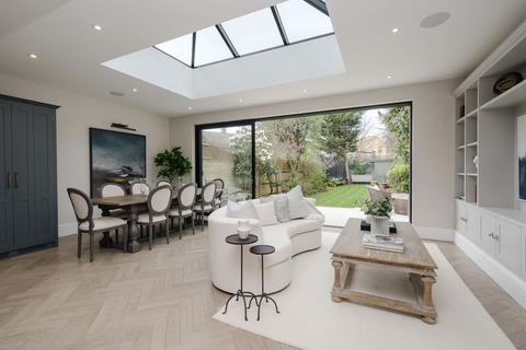 13 Durham Road, London, SW20 0QH