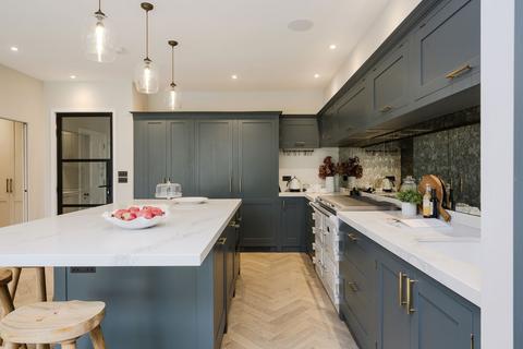 13 Durham Road, London, SW20 0QH