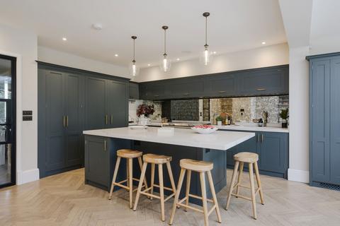 13 Durham Road, London, SW20 0QH