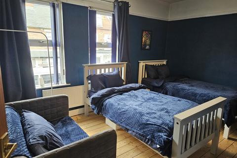 1 bedroom in a house share to rent, Deacon Street, Belfast BT15