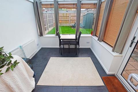 2 bedroom end of terrace house for sale, Honey Close, Hempstead, Gillingham