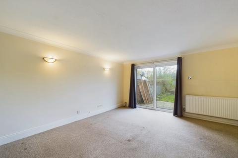 3 bedroom terraced house to rent, Tintagel Court, Peterborough PE3