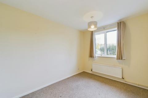 3 bedroom terraced house to rent, Tintagel Court, Peterborough PE3