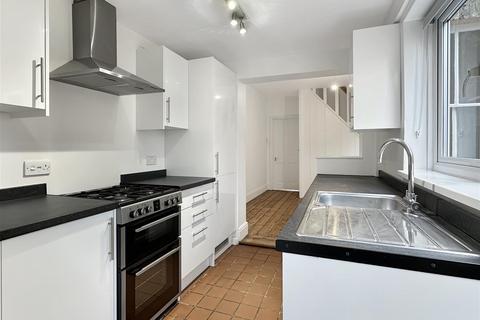 3 bedroom terraced house for sale, Hobart Road, Cambridge CB1