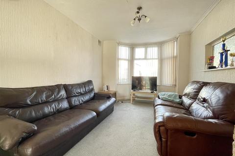 3 bedroom end of terrace house to rent, Poitiers Road, Cheylesmore, CV3 5JX