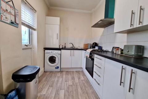 2 bedroom apartment to rent, Liverpool Road, Southport, PR8