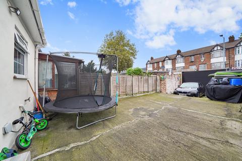 5 bedroom terraced house for sale, Cecil Road, Walthamstow E17