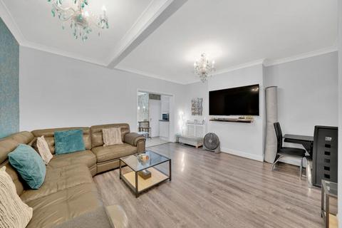 5 bedroom detached house for sale, Cecil Road, London E17