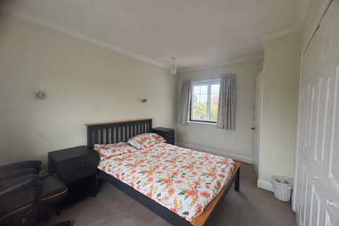 1 bedroom in a house share to rent, The Glade, Croydon CR0