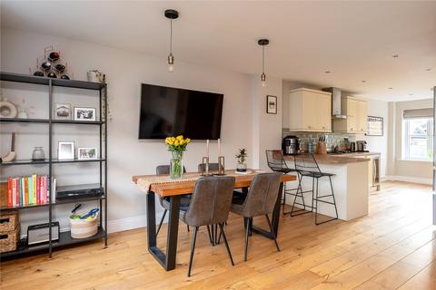 4 bedroom end of terrace house for sale, Birchwood Mews, Leeds, LS17