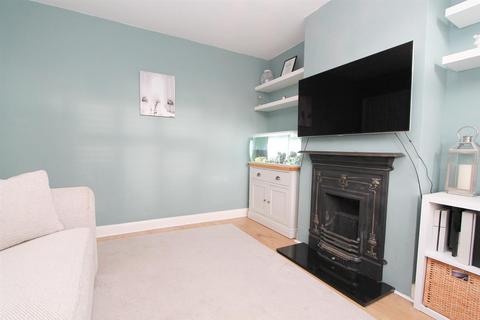 6 Leechcroft Road, Wallington, SM6 7JF