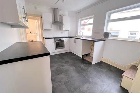 2 bedroom semi-detached house to rent, Short Street, Stockingford, Nuneaton