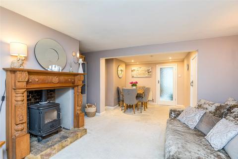 2 bedroom end of terrace house for sale, High Street, Great Wakering, Essex, SS3