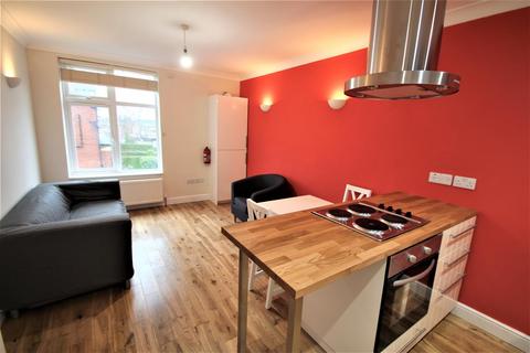 2 bedroom apartment to rent, Inglewood Terrace, Woodhouse, Leeds, LS6 2HT