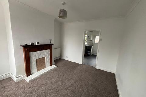 1 bedroom terraced house for sale, Southbank Street, Leek, Staffordshire