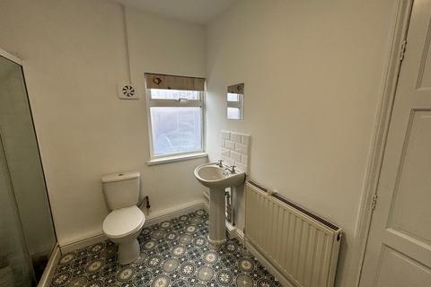 1 bedroom terraced house for sale, Southbank Street, Leek, Staffordshire