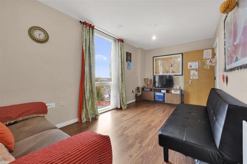 2 bedroom apartment for sale, TW8 ¦ Brentford ¦ GWQ