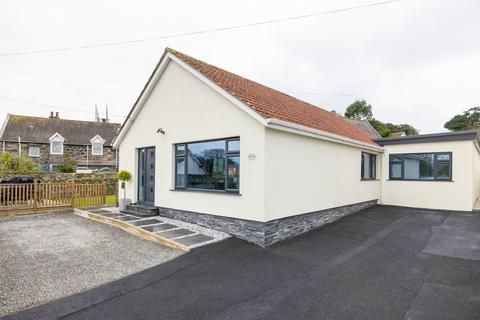 3 bedroom detached bungalow for sale, Maison De Bas, Vale, Guernsey