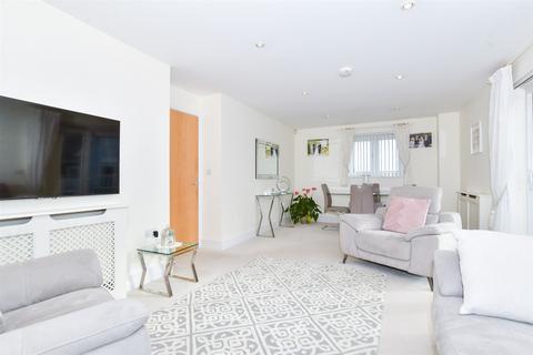 3 bedroom duplex for sale, Perch Close, Larkfield, Aylesford, Kent