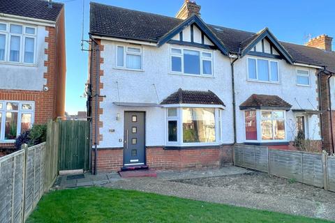 3 bedroom semi-detached house for sale, Stunning Family Home, Hythe Road