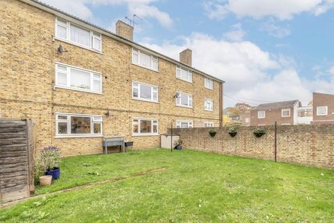 1 bedroom flat for sale, Rathmell Drive, London SW4