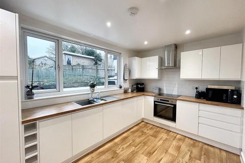 2 bedroom end of terrace house for sale, Carnmenellis, Redruth