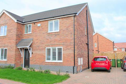 3 bedroom semi-detached house for sale, Elswick Hopper Close, Brigg, DN20