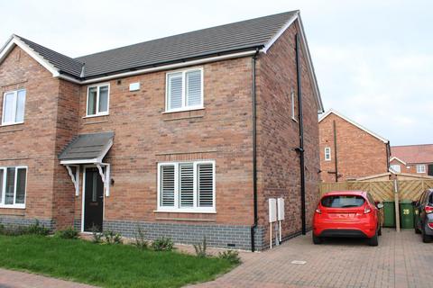 3 bedroom semi-detached house for sale, Elswick Hopper Close, Brigg, DN20