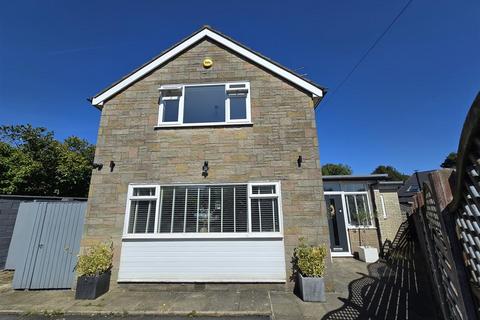 4 bedroom detached house for sale, Vento Close, Wibsey, Bradford