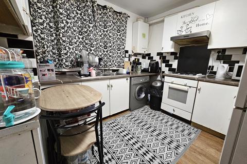 2 bedroom maisonette for sale, Poplar Grove, Wembley HA9