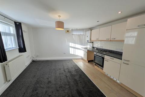 1 bedroom apartment to rent, Diamond Court, Darlington