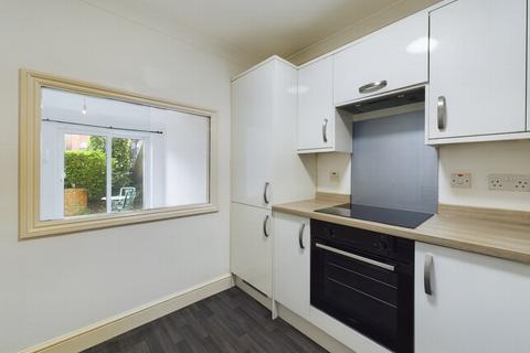 1 bedroom flat for sale, Great Heathmead, Haywards Heath, RH16