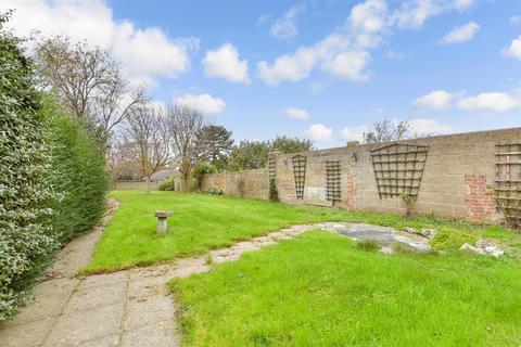 2 bedroom detached bungalow for sale, Oaklands Avenue, Broadstairs, Kent