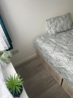 1 bedroom in a house share to rent, Hermitage Way, Stanmore