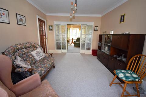 3 bedroom semi-detached house for sale, Forster Avenue, South Shields