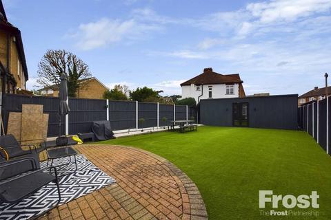 3 bedroom semi-detached house for sale, Fordbridge Road, Ashford, Surrey, TW15