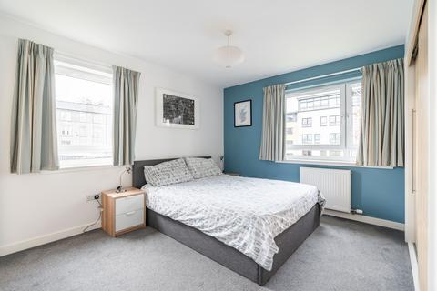 2 bedroom flat for sale, Broughton Road, Edinburgh EH7