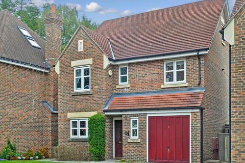 5 bedroom detached house for sale, Water Mead, Chipstead, Surrey