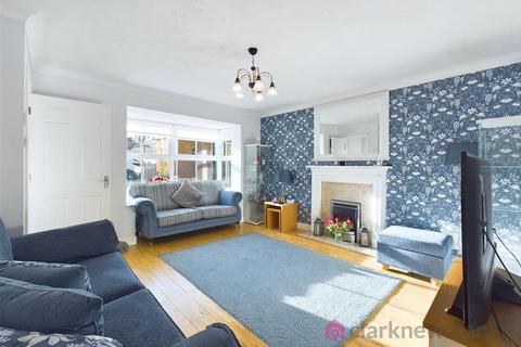 83 Challinor, Church Langley, Harlow, CM17 9XD