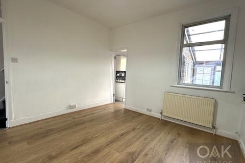 4 bedroom terraced house to rent, Bury Street, London N9