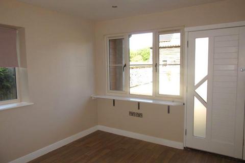 1 bedroom flat to rent, Chapel Road, King's Lynn, PE32