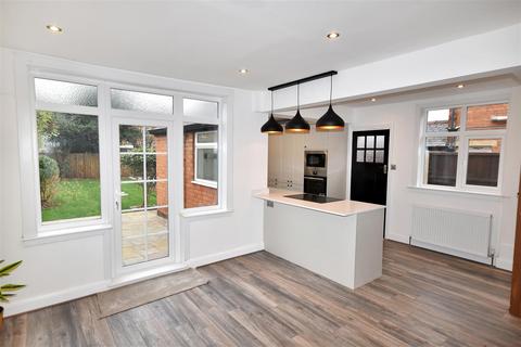 38 Bentinck Road, Newark, NG24 4HT