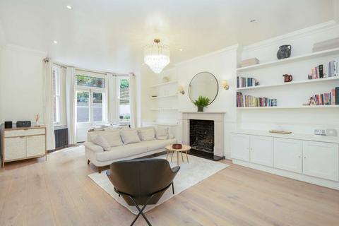 3 bedroom flat for sale, Frognal, London NW3