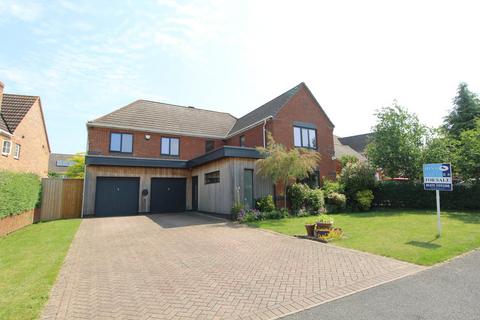 4 bedroom detached house for sale, Burrough Way, Lutterworth LE17