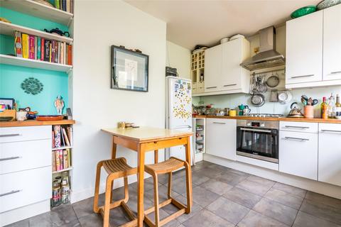 3 bedroom maisonette for sale, Wanley Road, London, SE5