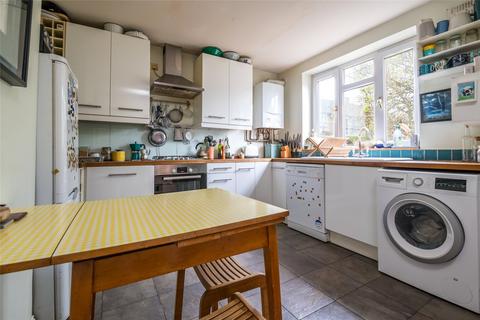 3 bedroom maisonette for sale, Wanley Road, London, SE5